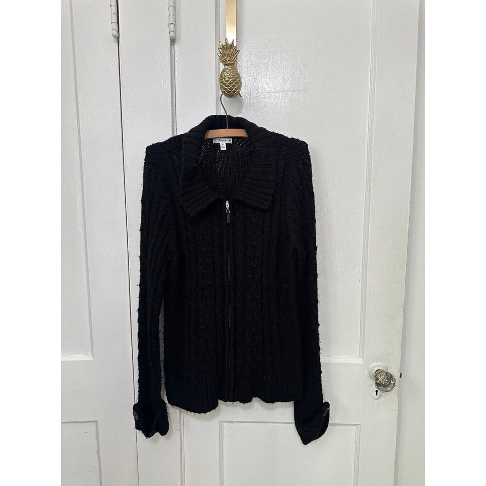 Croft and barrow women’s size X – large black zip up sweater